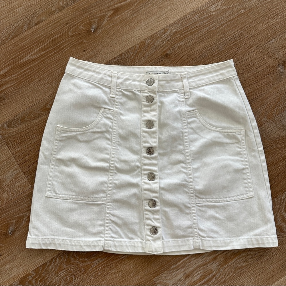 Stradivarius white Button-Front Mini Skirt